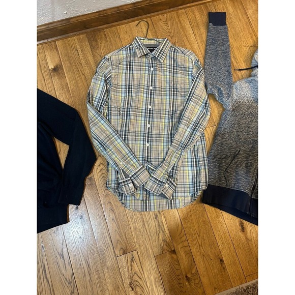 Michael Kors Lot Of 4 Shirts/Sweaters Men’s Size XS And Small - Picture 10 of 16